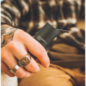 XMax Starry Portable dry herb vape in hand