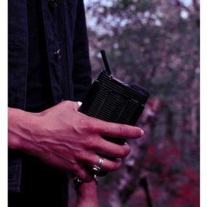 Mighty-Vaporizer-lifestyle-photo-2
