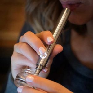 Linx-Ares-Honey-Straw-in-use-lifestyle-photo