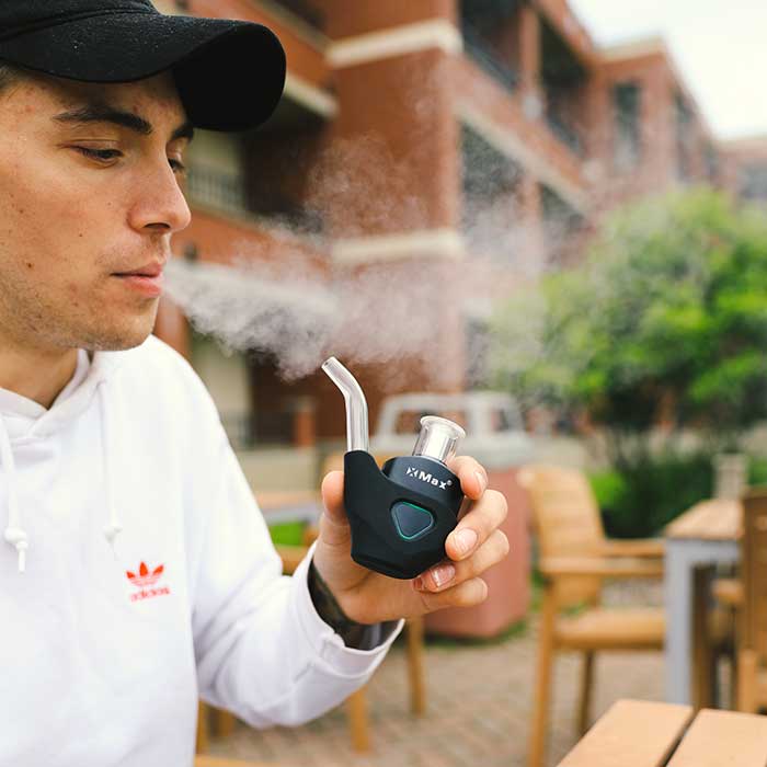 XMax Riggo E Rig Vaporizer Lifestyle