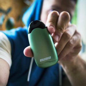 Yocan-Dubb-Dual-Cart-510-Thread-Battery-Lifestyle