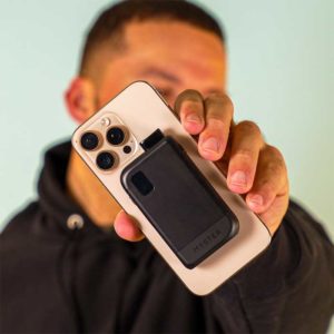 Myster-Vape-MAGBOX-Battery-Lifestyle